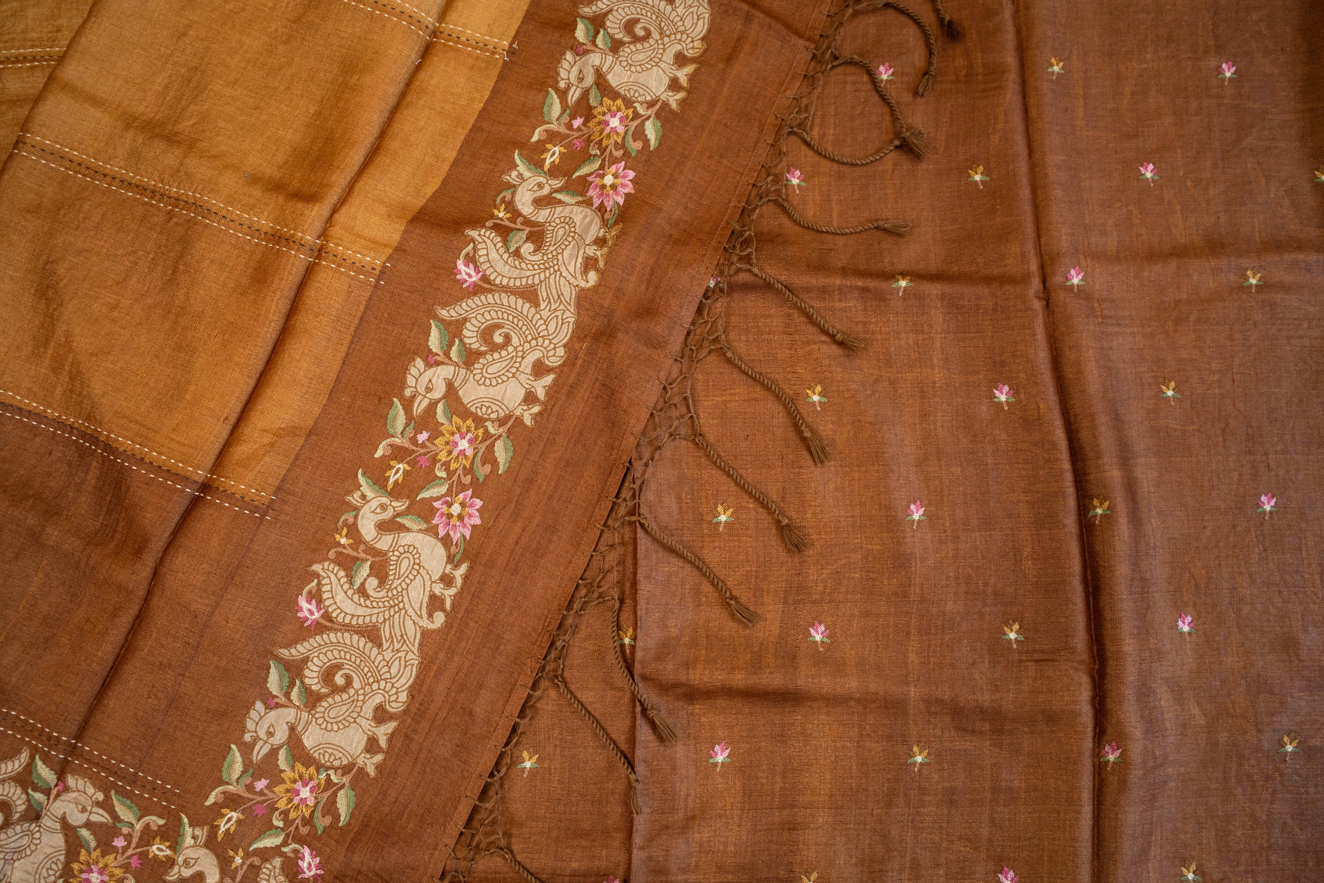 10951 Tusser Applique Embroidery katha stich Saree for wholesale